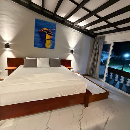 Hotel Tesoro Beach San Luis la Herradura Exterior foto